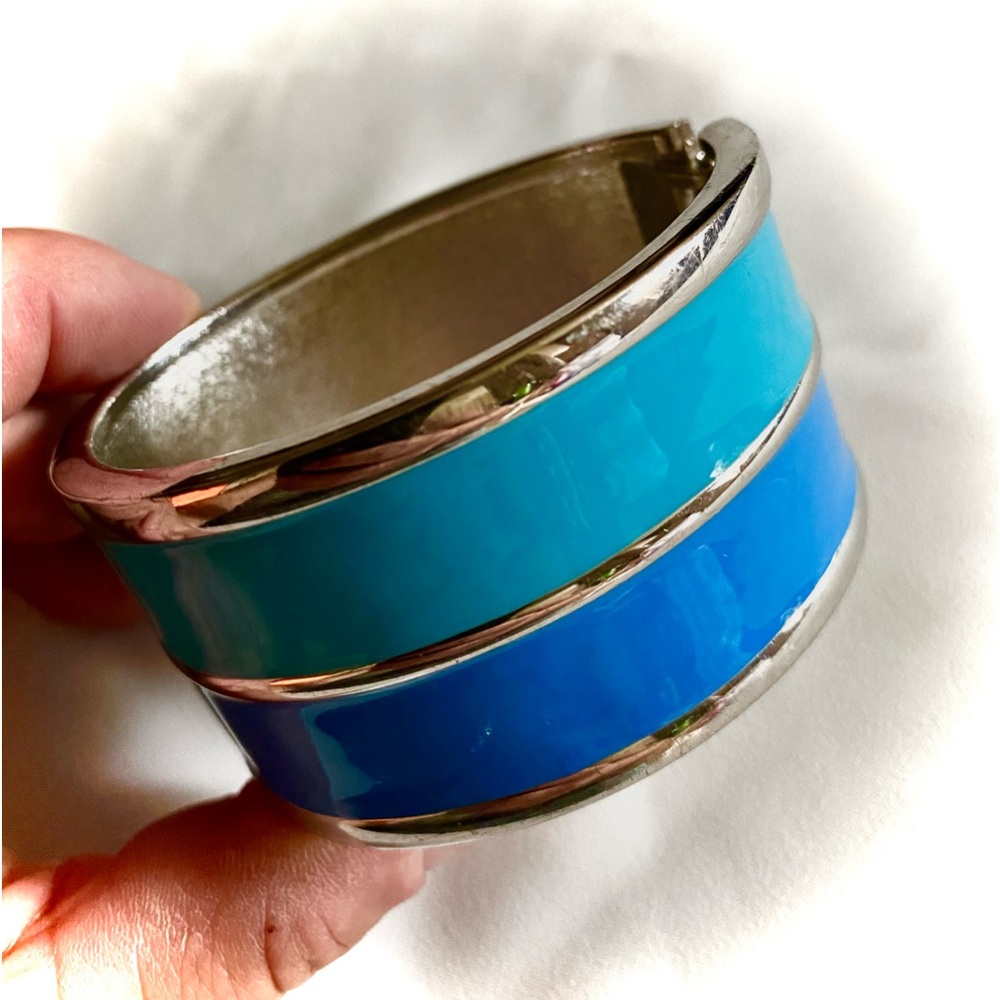 cuff style blue style bracelet